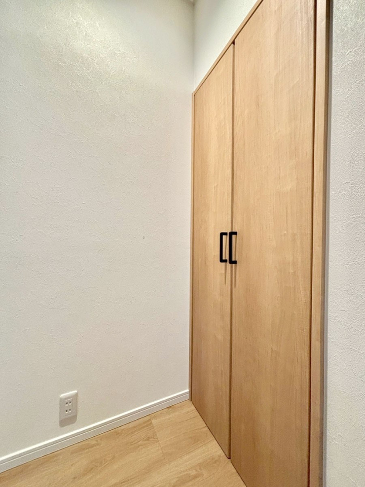 ���̑����� �L�����[�B�|�������G�߂̏��������[���邱�Ƃ��ł��܂��B