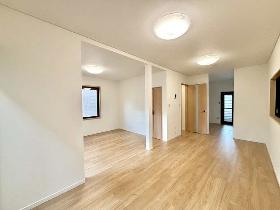 ���r���O �Z�ޕ��̌��������o�����A�C���e���A���l����̂��y���݂ȃ��r���O�ł��I 