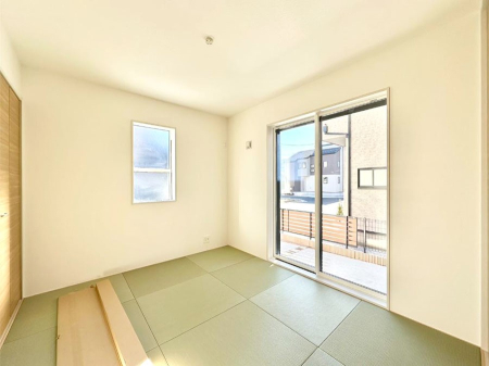 ���̑����� ���r���O�אڂ̘a���͖����̕�炵�ɖ����ƈ��炬�������炵�Ă���܂�