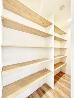 ̑ rO[BɎ[ƕW܂LDKXbLЕtłˁB  