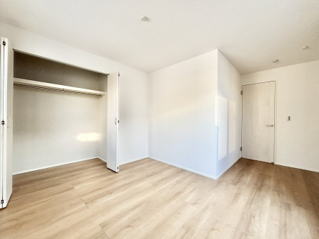 �q������ �q�������ɂ��������߂Ȏ��[�X�y�[�X�����Ղ�̋���