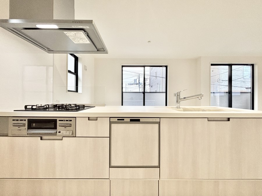 �L�b�`�� �������������I�ɁA�y�����I�V�X�e���L�b�`��  