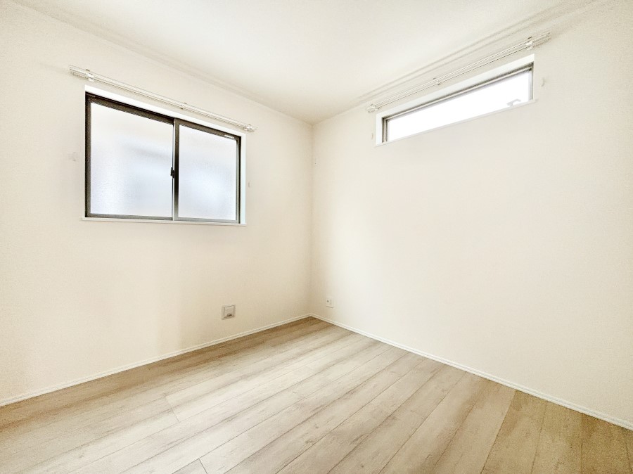 q Qʍ̌ŋC悭R̂łql̂ɂsb^