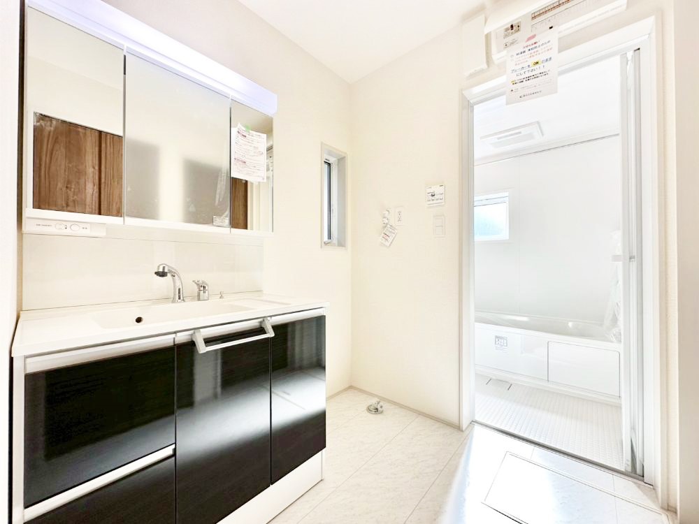 ���̑� ��Ƃ�̐��ʃX�y�[�X�Œ��̐g�x�x�����N���N