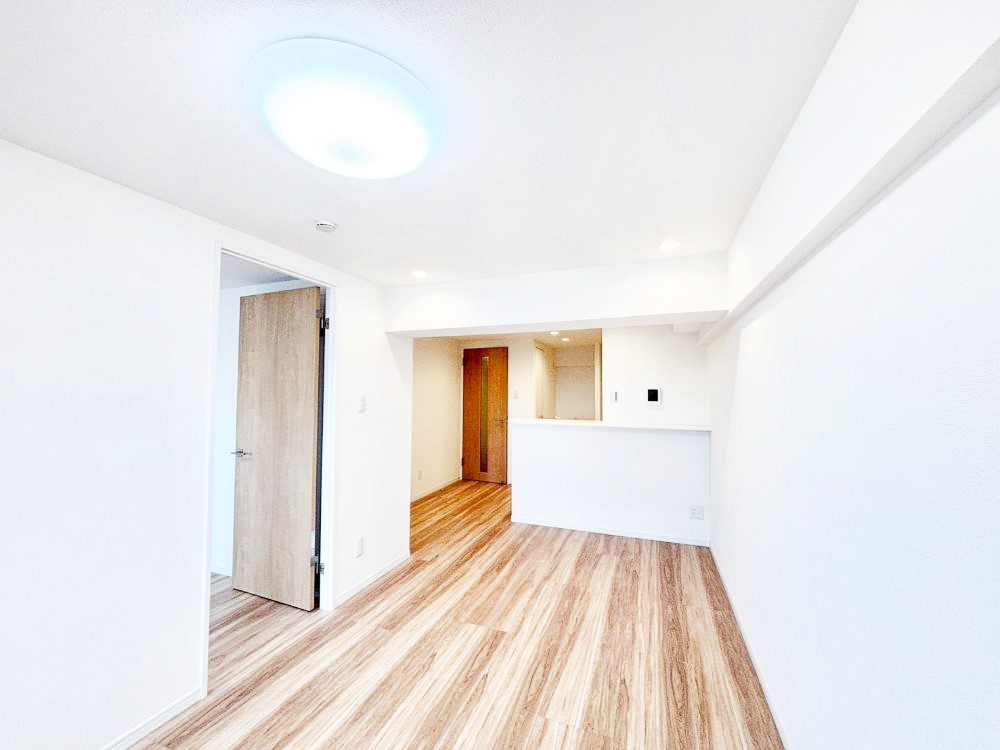 ���r���O ���Ƒ��̓��₩�Șb�����ŕ�܂�閾�邢���r���O