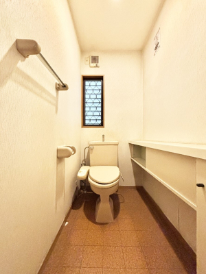 gC gC1K2KꂼɔzuĂĂƂĂ֗łB 