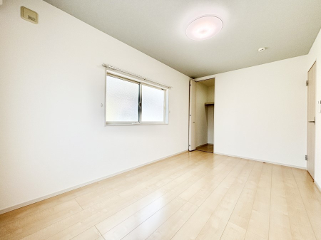 Q g₷`ŃxbgƋ̒uɂ邱Ƃ܂B 