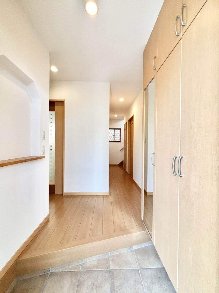  U炩肪ȌւXbĽ֎[t  