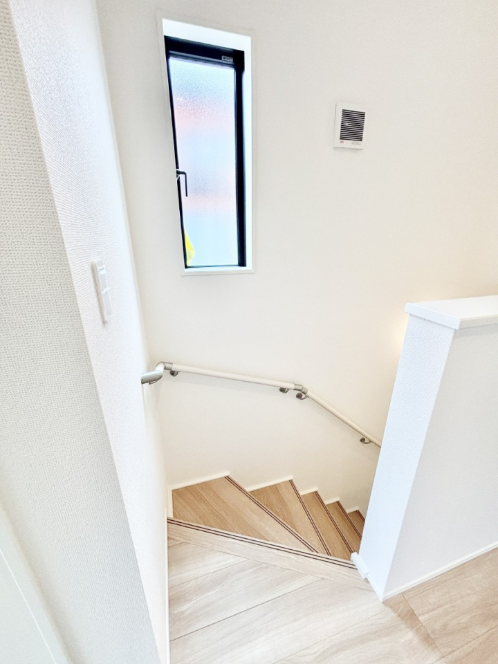 ̑ Ki͎肷tȂ̂ŏȂq܂₲̕Sł