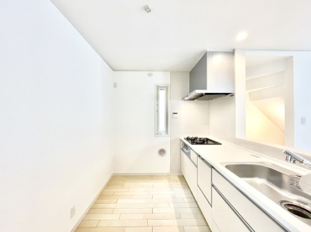 Lb` Ƃ肠Lb`ł͂ƑƊył܂B