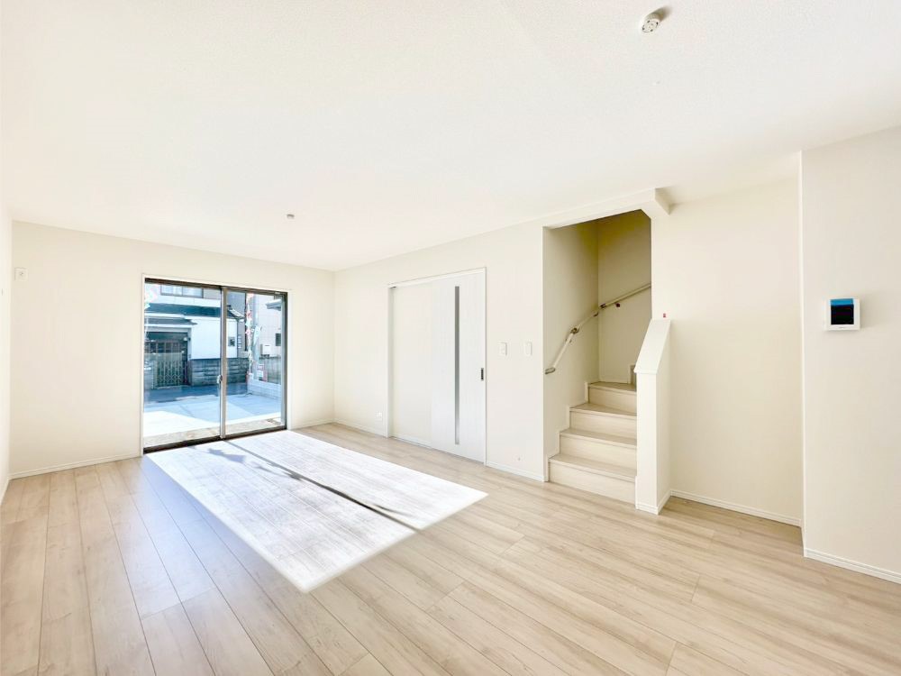 ���r���O ���� ���r���O�K�i�A������؂ȉƑ��ƃR�~���j�P�[�V�������Ƃ��Ƒ��v���̊Ԏ��