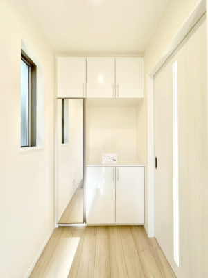 ���� ����I�𗘗p���āA���z�������������q�l�������ĂȂ��ł��܂��B