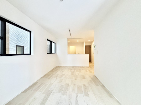 rO Ƒ̓₩Șbŕ܂閾邢rO