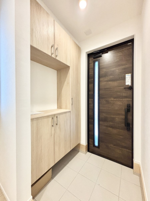  ʔ͂Ƒ̎ʐ^G߂̃CeAŏIƂĉoł܂