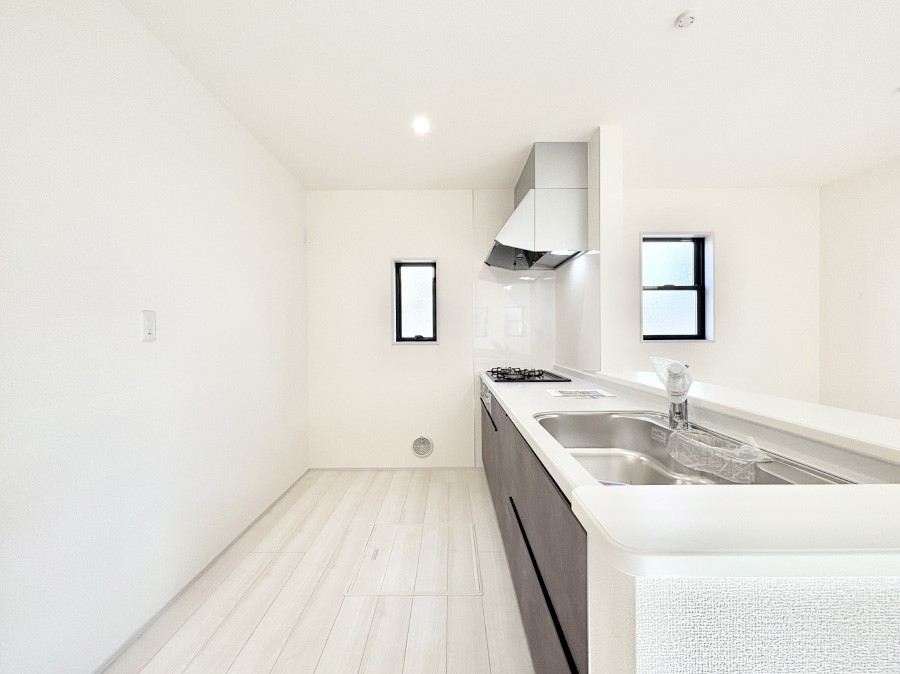 �L�b�`�� ��Ƃ肠��L�b�`���ł͂��Ƒ��Ɗy�������������ł��܂��B