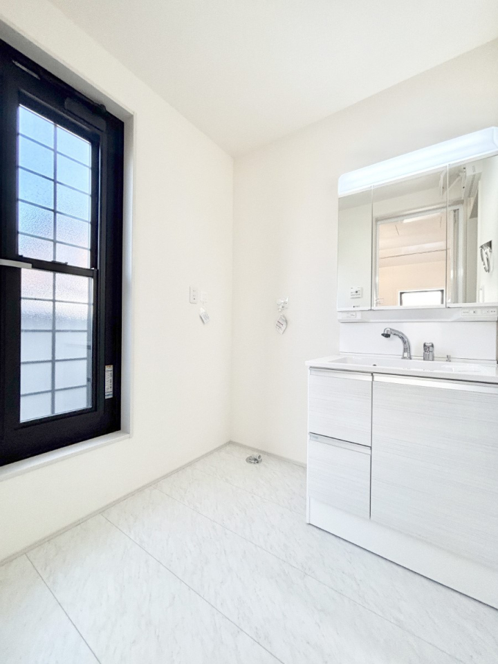 ���̑� ���邢���ʏ��͖����̐g�x�x���y�����ł����Ⴂ�����ł��B    