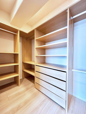 ̑ G߂̈ߗނXbL[Ieʂ̎[͓͂IWIC