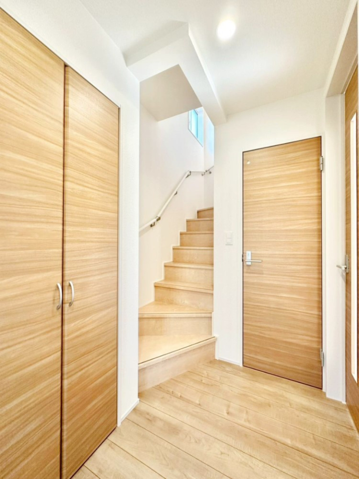 ���̑� ���S�����l�����K�i�ɂ͎肷���ݒu���Ă��܂��@