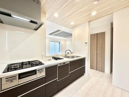 �L�b�`�� �������������I�ɁA�y�����I�V�X�e���L�b�`��  