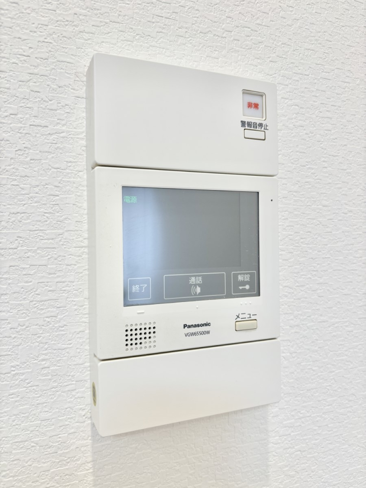 ���̑����� TV���j�^�[�t�C���^�[�t�H�����t���Ă��ăZ�L�����e�B�[��  