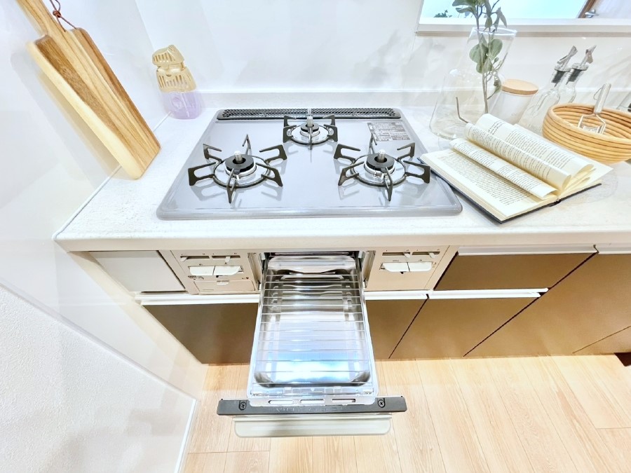 ̑ KXR͂rZT[ځBΗ͒߂łtEYhł܂B