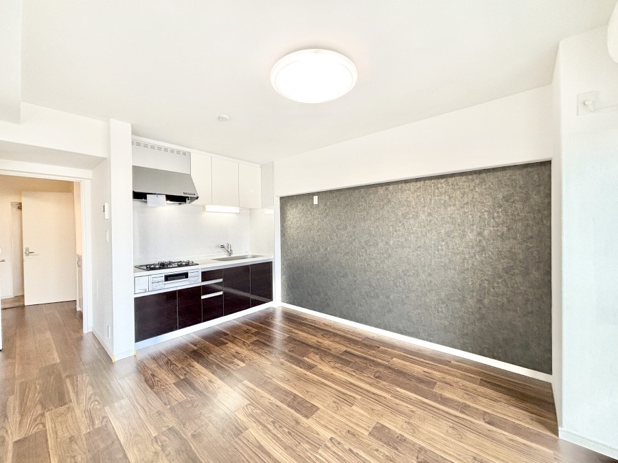 ���r���O �������������͋C�̂k�c�j�͉Ƒ��݂�Ȃ̉��K��ԁ@