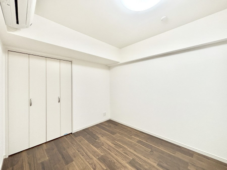 ���̑����� �i�`�������ȃt���[�����O�͂ǂ�ȃC���e���A�ɂ��}�b�`�B  