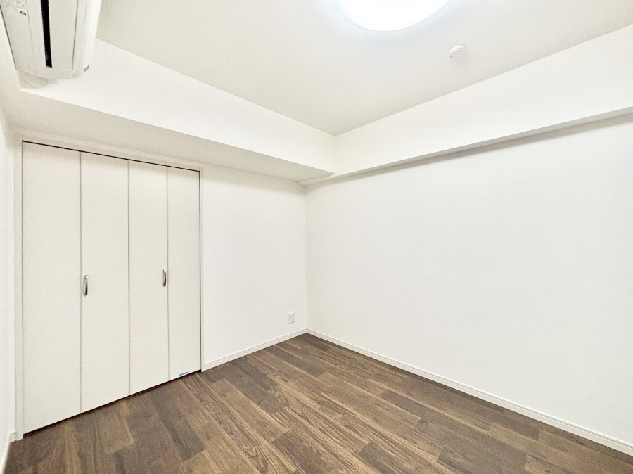 ���̑����� �i�`�������ȃt���[�����O�͂ǂ�ȃC���e���A�ɂ��}�b�`�B  