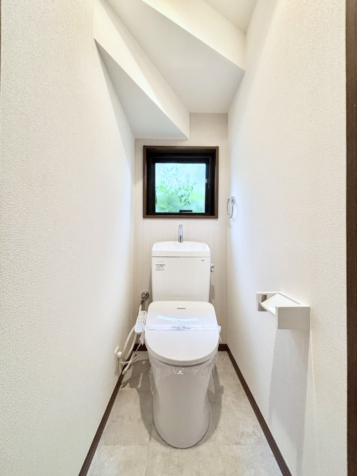 gC gC1K2KꂼɔzuĂĂƂĂ֗łB 