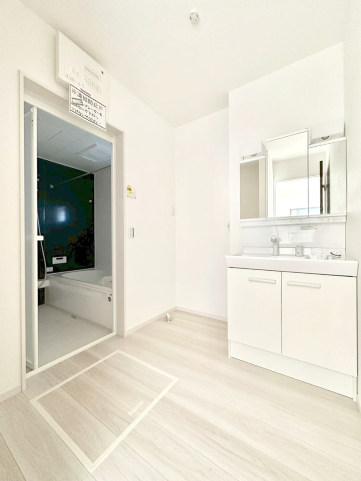 ���ʑ�E���ʏ� ���邢���ʏ��͖����̐g�x�x���y�����ł����Ⴂ�����ł��B