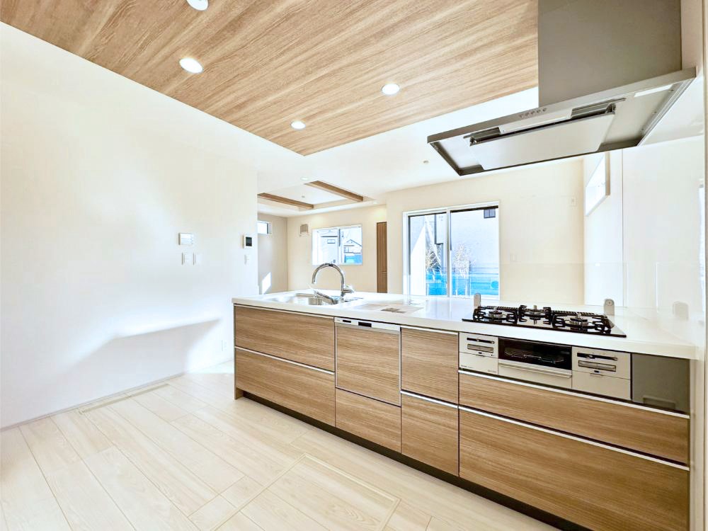 �L�b�`�� �������������I�ɁA�y�����I�V�X�e���L�b�`��  