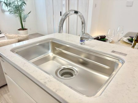 ̑ ֌ɐGꂸAŁAoE~ł^b`X