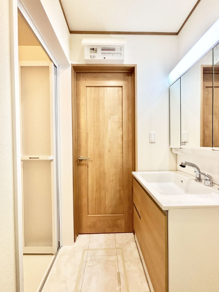 ̑ ̂KԂłB̐gxxCǂg܂B 