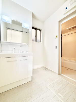 ���̑� �L�X�Ƃ�Ƃ�̂��郉���h���[�X�y�[�X