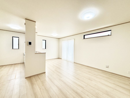 rO Ƒ̓₩Șbŕ܂閾邢rO