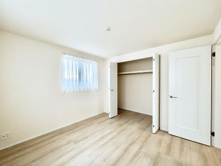 �q������ �q�������ɂ��������߂Ȏ��[�X�y�[�X�����Ղ�̋���