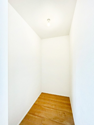 ���̑� �E�H�[�N�C���N���[�[�b�g�t���Ő�����Ԃ��L�����p�ł��܂�