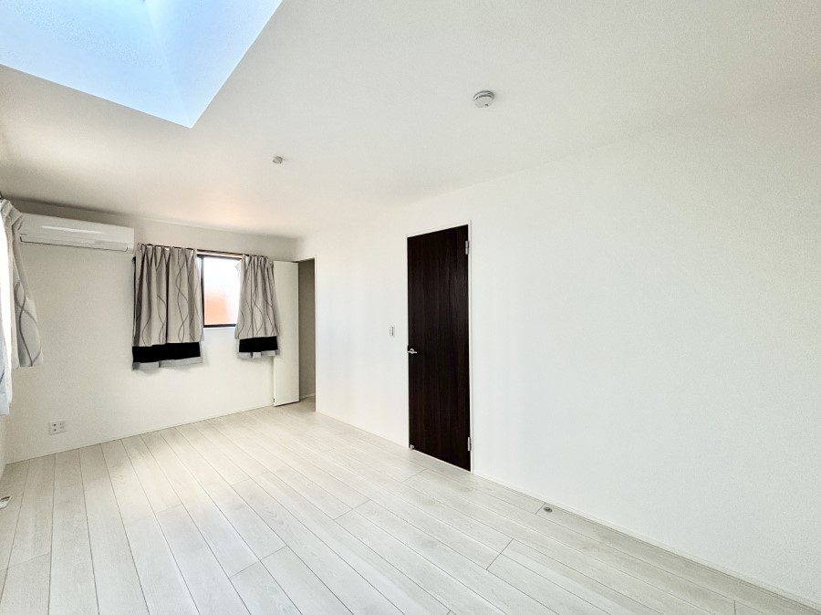 ̑ gbvCgt̗mBŘāÂقƂǂ𖾂邭߂܂B  