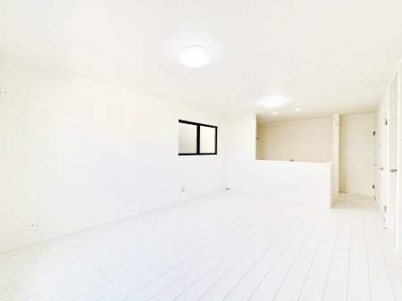 ���r���O ���Ƒ������R�ƏW�܂�A���₩�ȏ΂����ŕ�܂��e���̋�ԂɂȂ肻���ł��ˁI