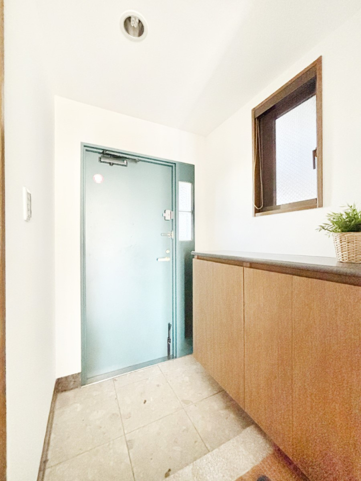 ���� ���Ƒ��₨�q�l���C�����悭���o�}���ł��鉸�₩�ȕ��͋C�̌��ւł��B