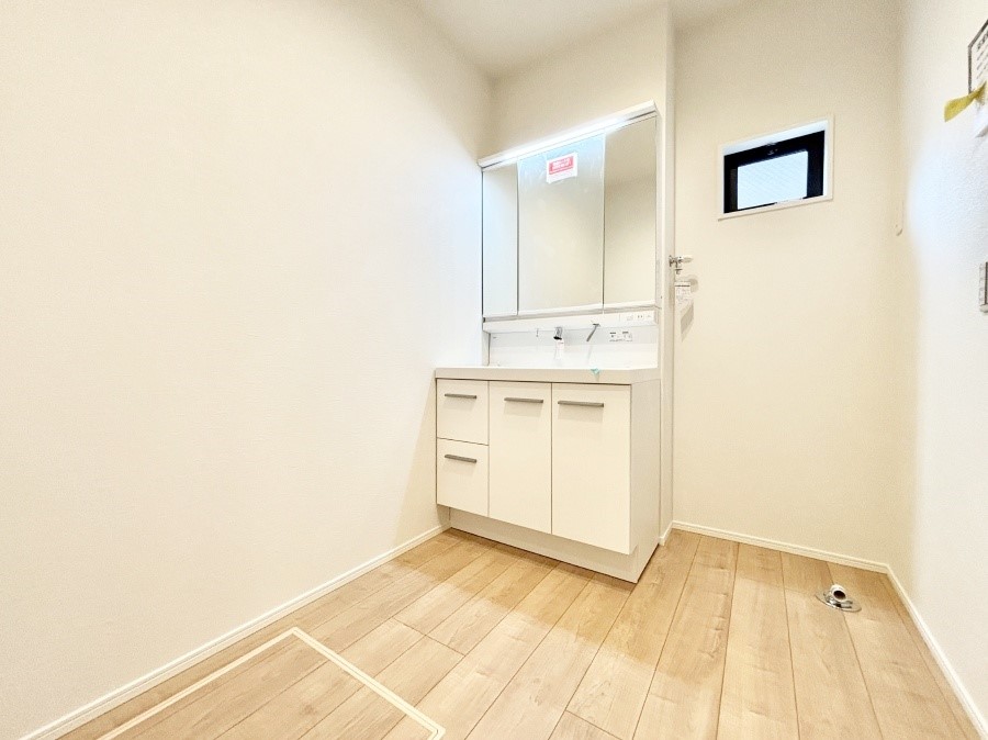 ���ʑ�E���ʏ� ���q���񂪂������A��􂢂����ł��Ă��ꂻ���Ȑ��ʏ��I