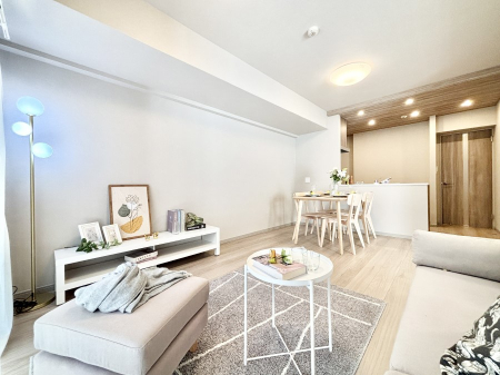 rO Ƒ̓₩Șbŕ܂閾邢rO