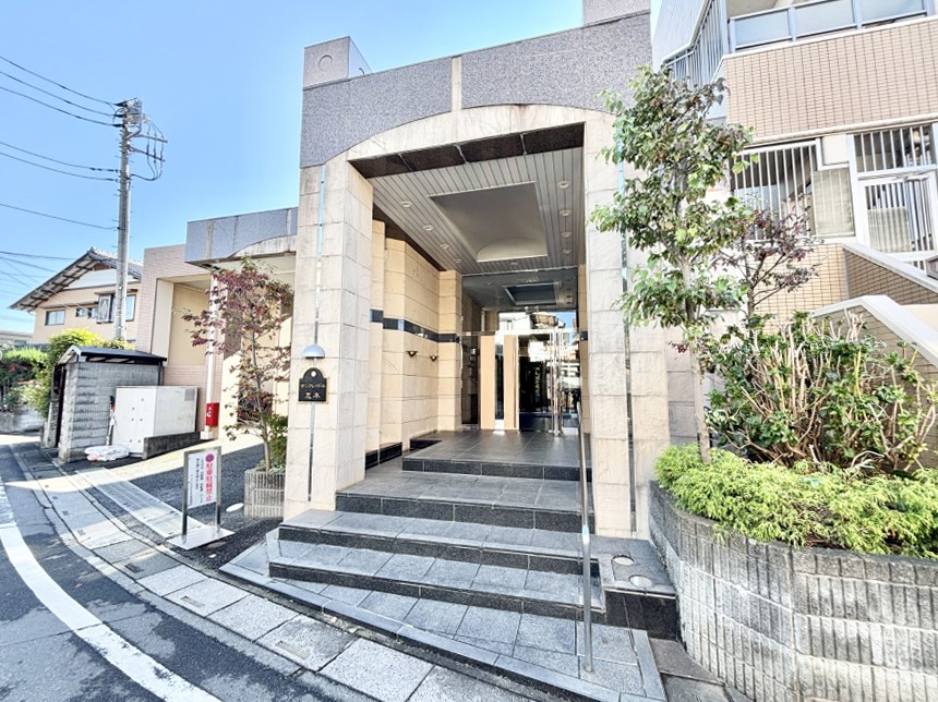 GgX YȃGgX́AZ҂D}Ă܂  