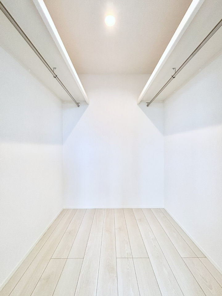 ̑ EH[NCN[[bgtŐԂLpł܂B