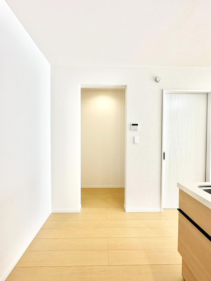 ���̑����� �L�b�`���ɂ̓p���g���[�I�H�ނ̃X�g�b�N�͂������A���p�i�̎��[�Ȃǎg�����͂��낢��I