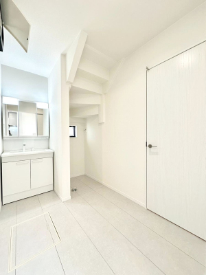 ���ʑ�E���ʏ� ���邢���ʏ��͖����̐g�x�x���y�����ł����Ⴂ�����ł��B