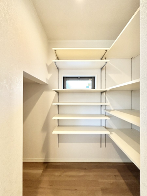 ���[ �H�i�̃X�g�b�N�⒲�����̕ۊǂɕ֗��ȉ��I�t���p���g���[