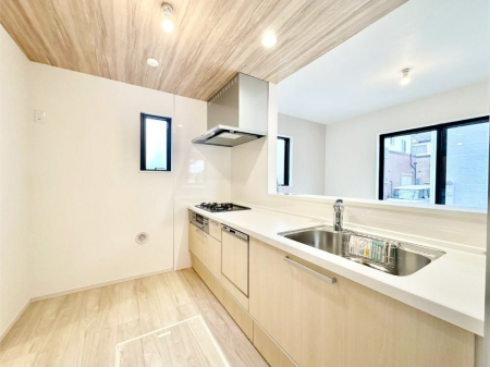 Lb` u₩ȕʂ蔲Lb`B̂Ŗ邭Cɂ𗧂܂B @ 