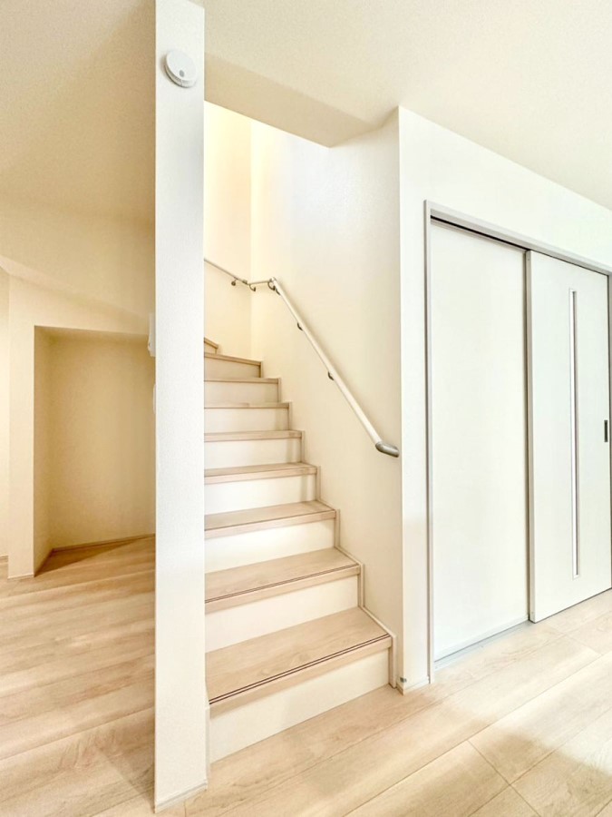 ̑ Ki͎肷tȂ̂ŏȂq܂₲̕Sł  