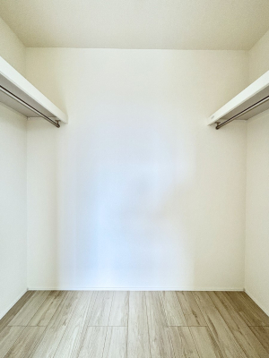 ̑ EH[NCN[[bgtŐԂLpł܂B